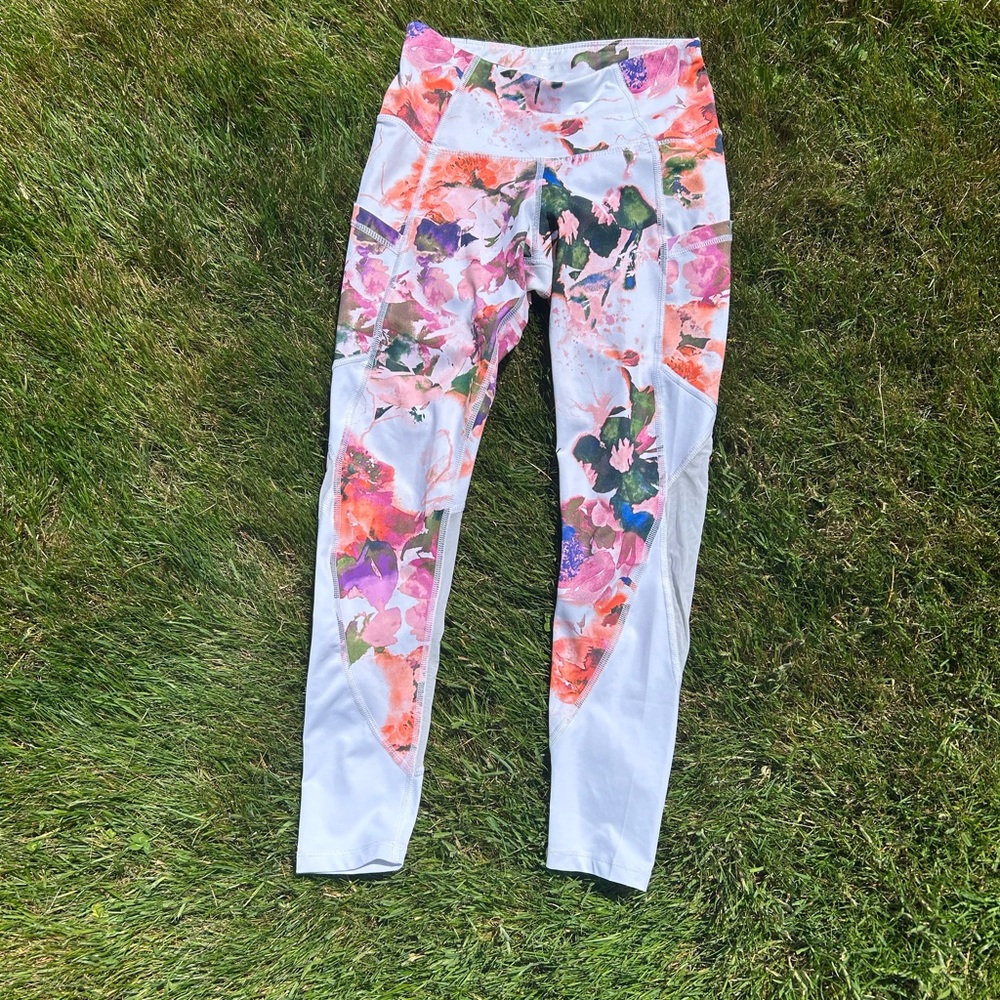 White Floral Cropped Leggings With Mesh Detailing